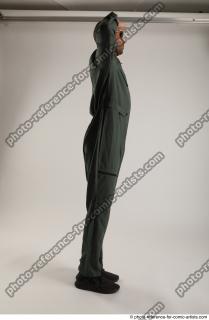 ERIC STANDING POSE SALUT